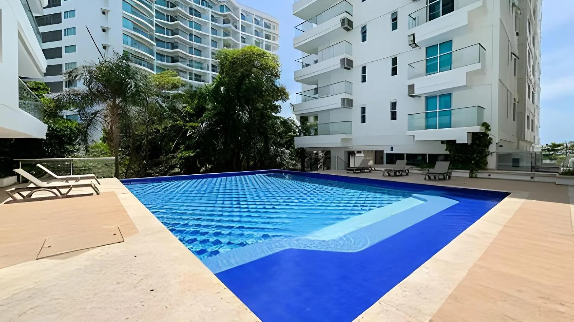 Apartamento 2 Dormitorios Morros. Salida Playa Cartagena شقة